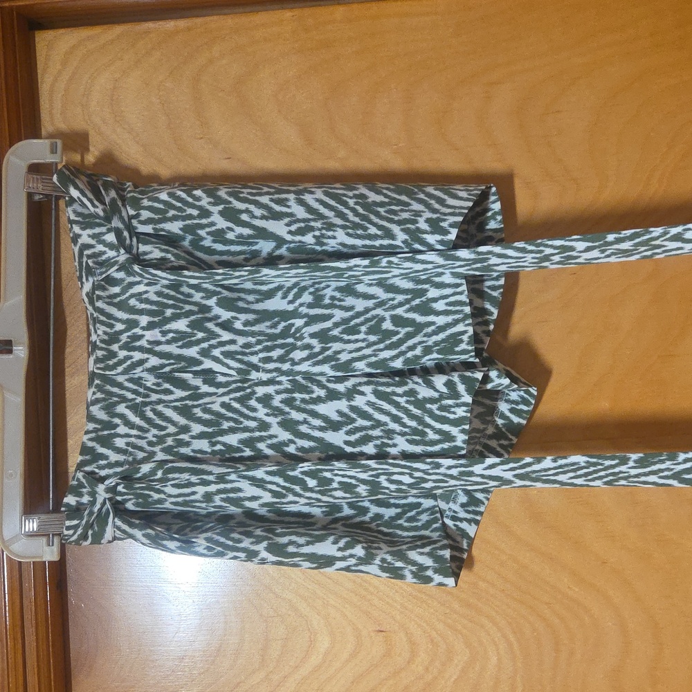 Banana Republic High Waist Green Patterned Shorts Size 3 - Picture 5 of 9